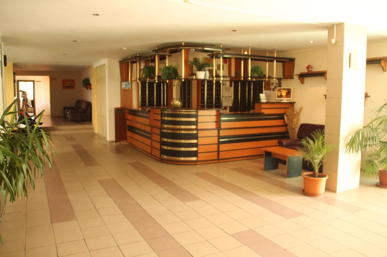 Hotel Metropol Mamaia Buitenkant foto