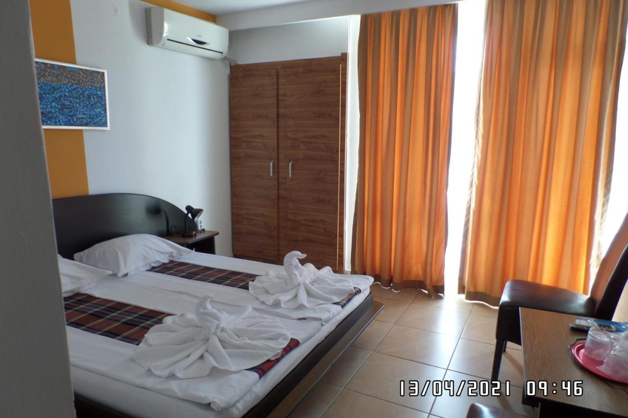 Hotel Metropol Mamaia Buitenkant foto
